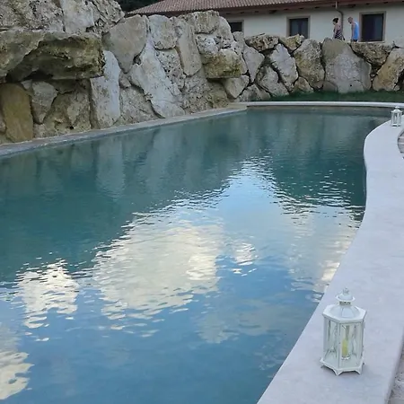 Valle Dei Pini Çiftlik konaklama Lenola